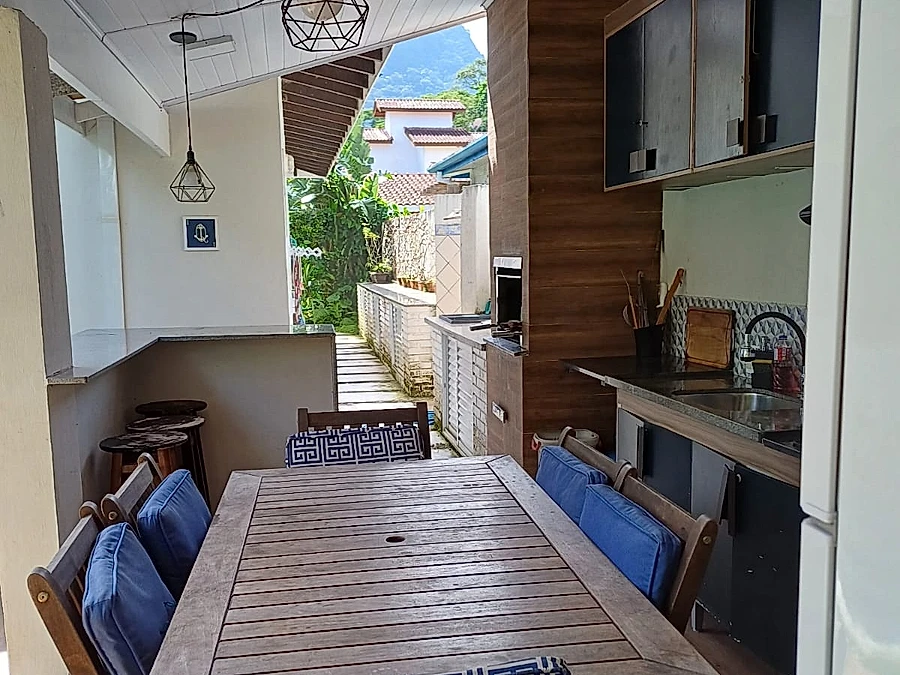 Térrea c/ Piscina, Churrasq., 4 Dorms (1 Suite) + 2WCs), ar cond., 700m da praia, 02 Vagas no Jardim - foto 4