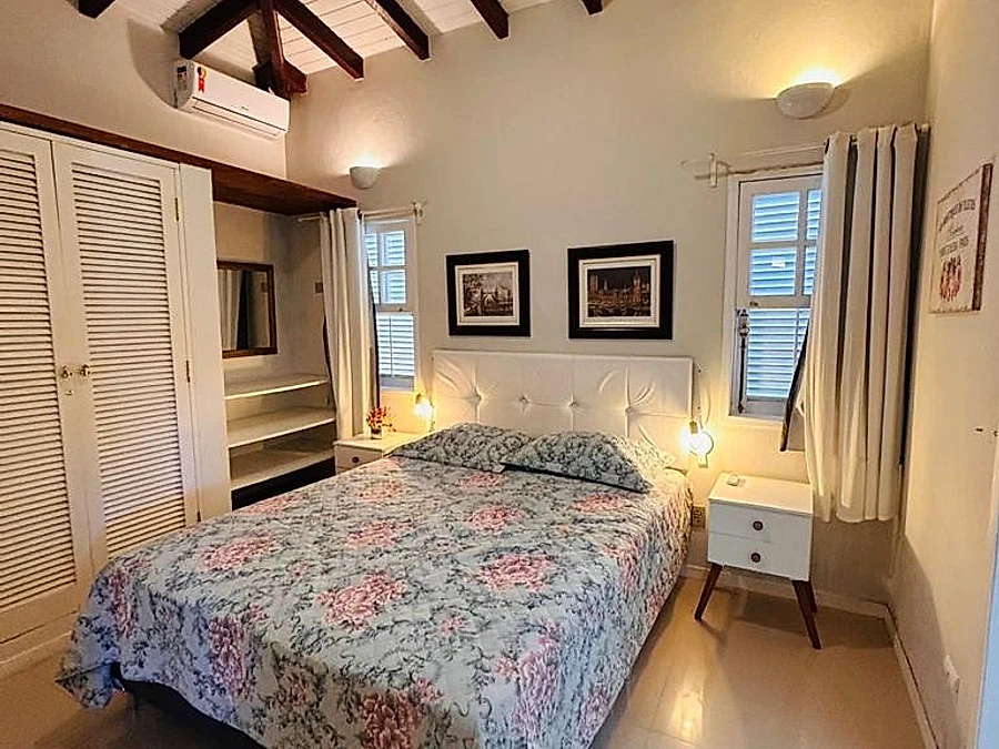 Térrea c/ Piscina, Churrasq., 4 Dorms (1 Suite) + 2WCs, ar cond., 700m da praia, 02 Vagas no Jardim - foto 3