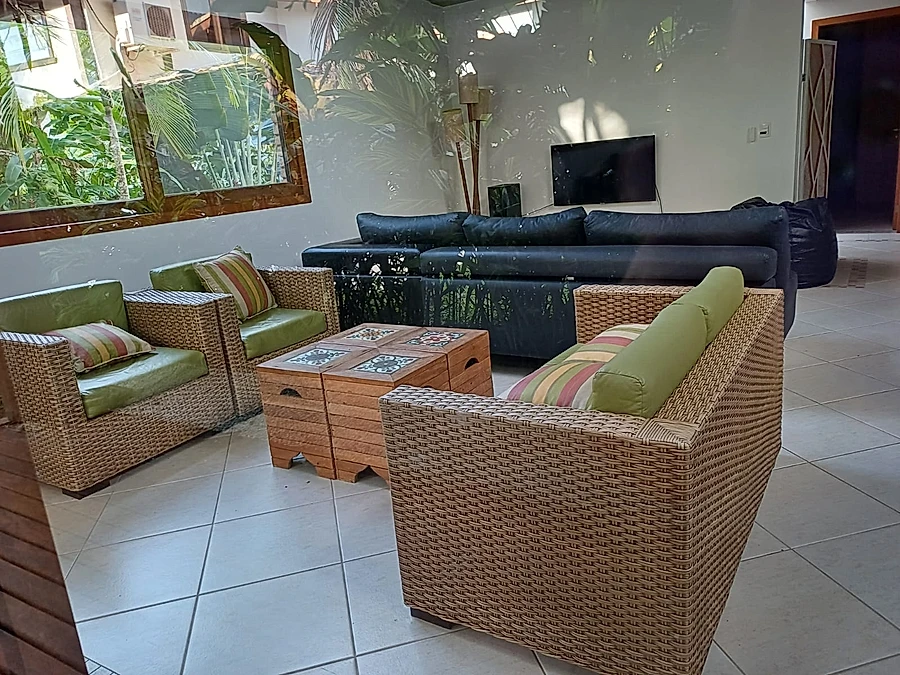 Ótimo sobrado, 500m da praia, Sala ampla,  4 suites - foto 4