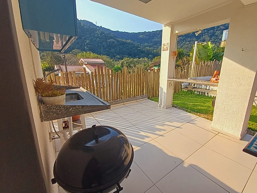 Sobrado a 1000m da praia, 3 suites, piscina - foto 11