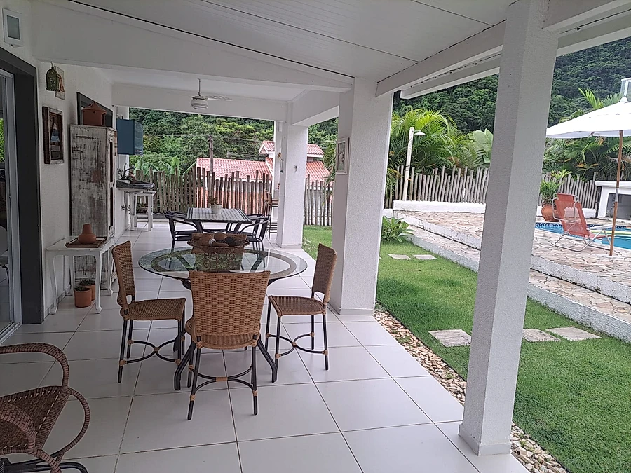 Sobrado a 1000m da praia, 3 suites, piscina - foto 4