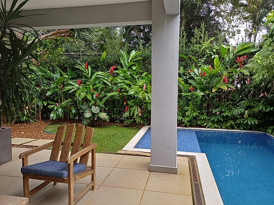 Sobrado 4 Sts, Piscina, Varanda, Churrasq., 550m da praia - foto 1