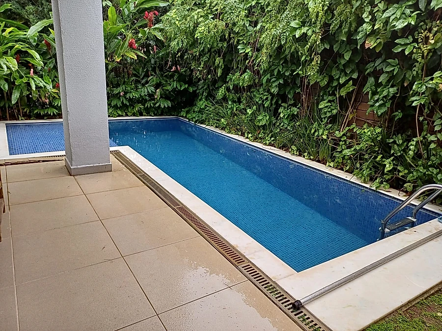 Sobrado 4 Sts, Piscina, Varanda, Churrasq., 550m da praia - foto 2