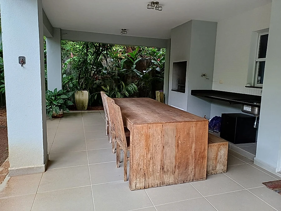 Sobrado 4 Sts, Piscina, Varanda, Churrasq., 550m da praia - foto 4