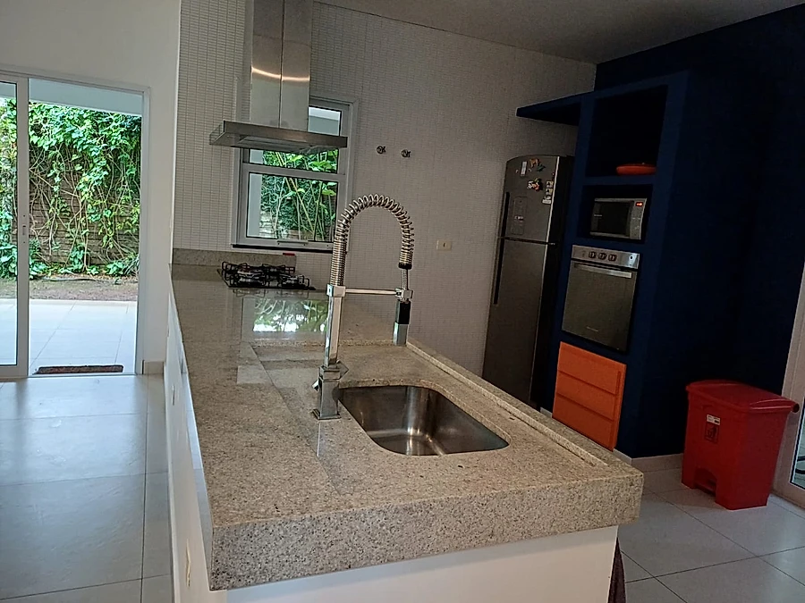Sobrado 4 Sts, Piscina, Varanda, Churrasq., 550m da praia - foto 7