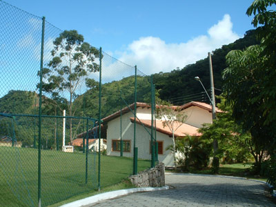 TÉRREA 3 DORMS (STE) PISCINA, CHURRASQ., 8 pess; JAN 660/d;  Aluga ANUAL R$7.350/mês, inclui Cond/IPTU;