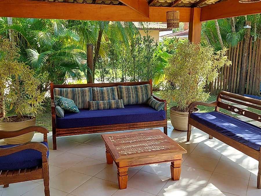 Térrea, charmosa, a 500m da praia, c/Piscina e churrasq., 3 Dorms (Suite) Ar Condic., até 10pess - foto 3