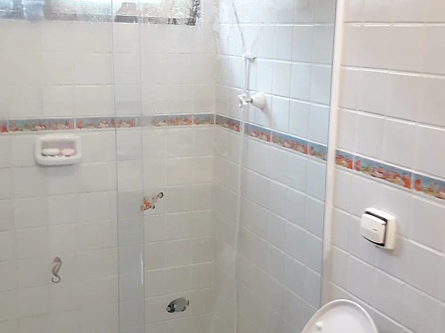 Térrea, charmosa, a 500m da praia, c/Piscina e churrasq., 3 Dorms (Suite) Ar Condic., até 10pess - foto 7