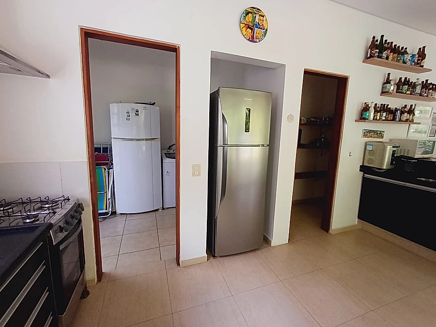Moderna, 4 Suites, Piscina, Churrasqueira, 500m da praia - foto 6