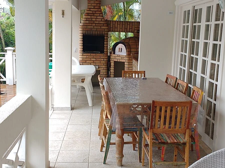 Piscina, Churrasq e Forno a lenha, 4 Dorms (3 Suites) c/Ar Condic., +WC e Lavabo, Familias até 8 pessoas. - foto 5