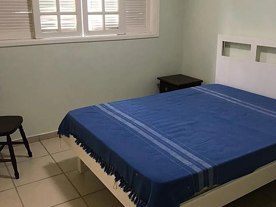 Otimo sobrado, 4 STS + quartinho,  p/ 8 adlts  e  2 Crianças Churrasq portátil - foto 6