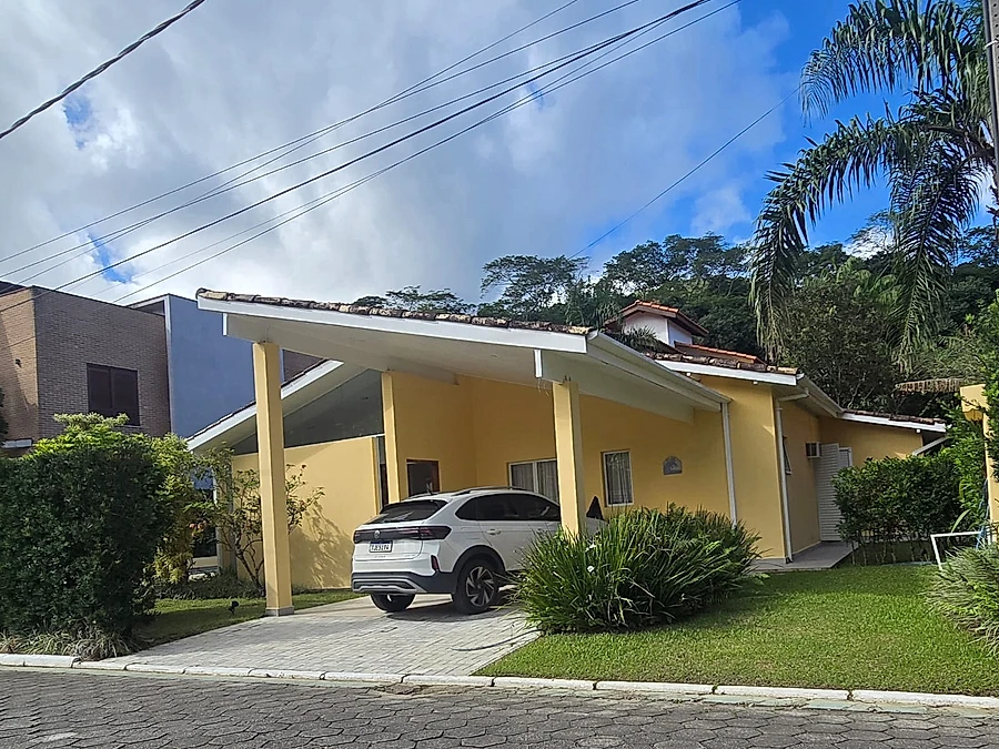 Terrea c/Piscina, Churrasq,  3 Suites  c/Ar Condic -WiFI