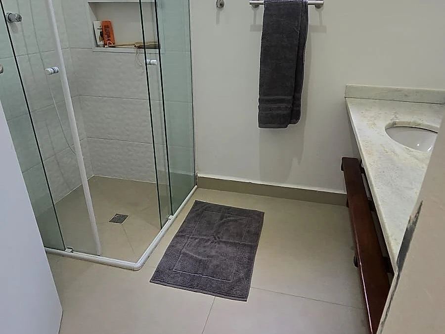 Terrea c/Piscina, Churrasq,  3 Suites  c/Ar Condic -WiFI - foto 5