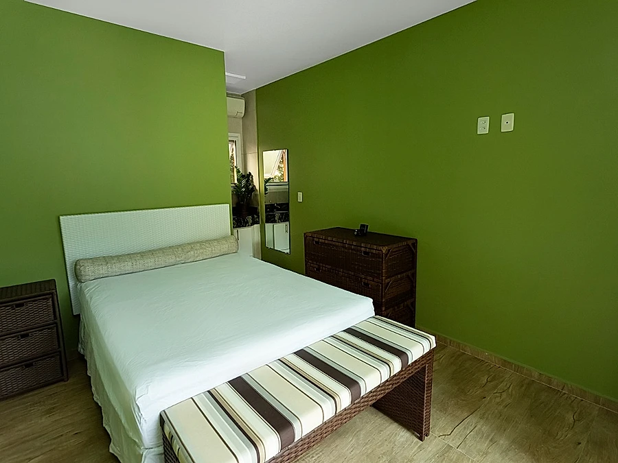Térrea c/piscina, p/ até 8 pessoas, 4 suites, churrasqueira, 600m da praia - foto 9