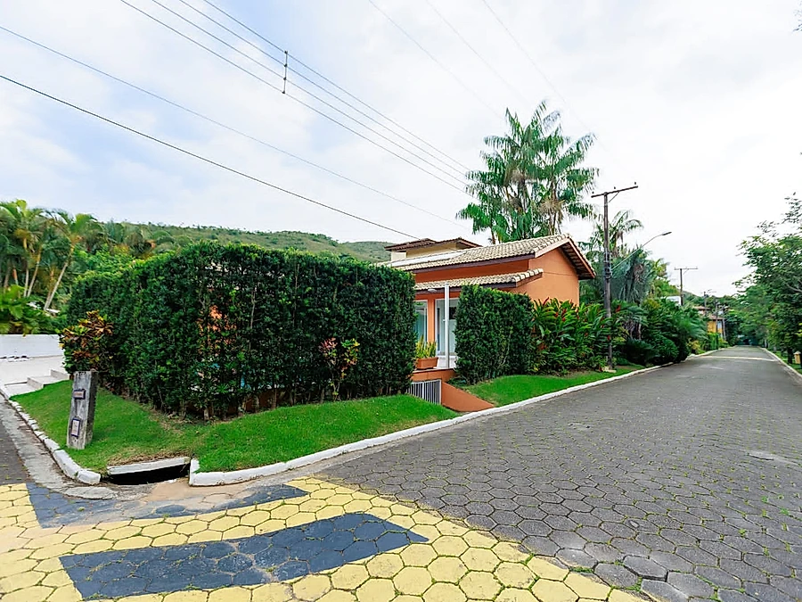 Térrea c/piscina, p/ até 8 pessoas, 4 suites, churrasqueira, 600m da praia - foto 15