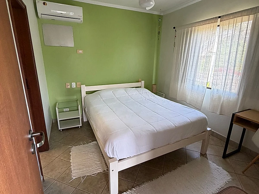 Sobrado 4 suites p/10p, Varanda churrasqueira e forno a lenha, a 700m da praia - foto 10