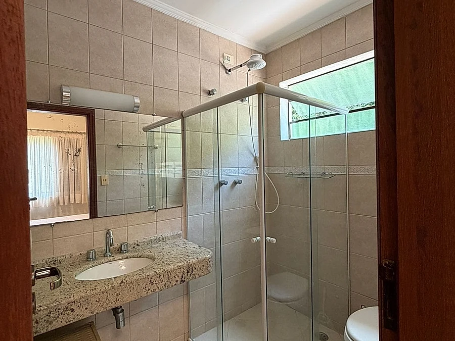 Sobrado 4 suites p/10p, Varanda churrasqueira e forno a lenha, a 700m da praia - foto 13
