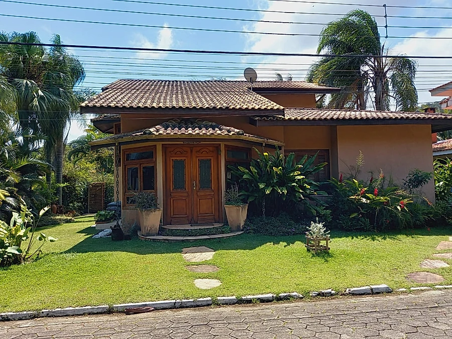 Sobrado de 4 suites, a 500m da praia. Feriados, Reveillon, p/até 10 pessoas - foto 9